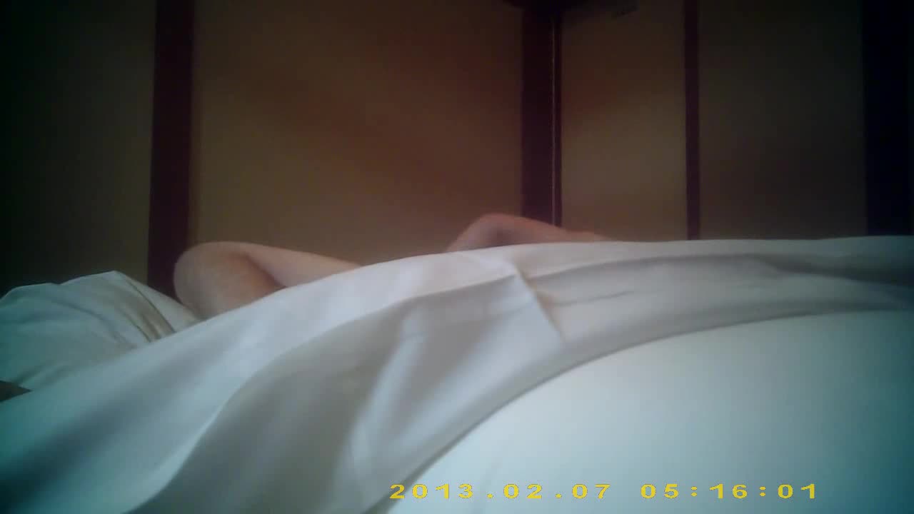 【素人**】個人撮影　３０歳受付美女アナル舐め　完全素人