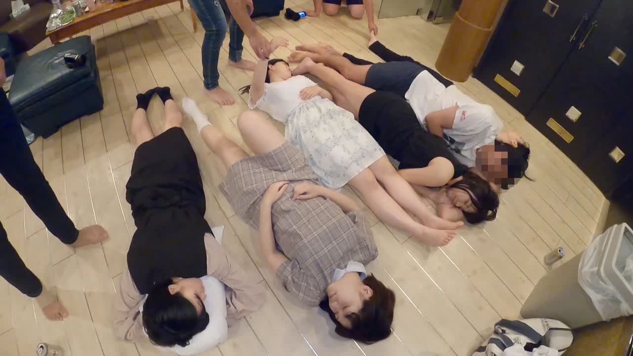 【個人撮影】【フェチ】【全員**】飲み会の後に起こった鬼畜大宴会